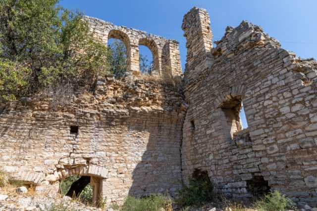 Le antiche torri di Bitonto: massicce sentinelle che raccontano la storia difensiva della citt�